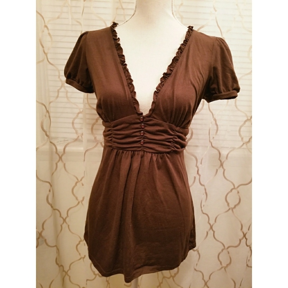 Brown low cut top